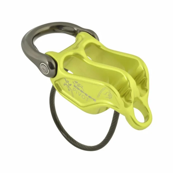 DMM Pivot 1